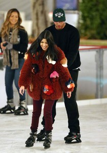 kourtney-kardashian-ice-skating-at-a-party-in-thousand-oaks-2.jpg