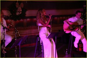 leona-lewis-nyc-4.JPG