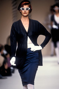 michel-klein-ss-1992-3.thumb.JPEG.5d10f21027dd77dcd67780276ec266d4.JPEG