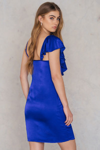 nakd_asymmetric-frill-mini-dress_1018-000720-0305_02k.thumb.jpg.00e815268411d72589c2712f550e43bb.jpg