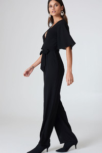 nakd_kristin_sundberg_flare_sleeve_jumpsuit_1355-100032-0002_03c.jpg