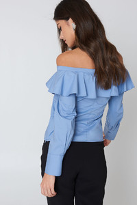 nakd_kristin_sundberg_off_shoulder_flounce_blouse_1355-100036-0047_02b.jpg