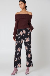 nakd_offshoulder_folded_wide_sweater_1100-000025-0212_03c.jpg