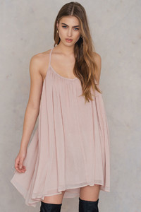 nakd_thin_strap_chiffon_dress_1014-000091-0115_01j.thumb.jpg.3cc3bb4a87e71d3eddbbbca878f238ea.jpg