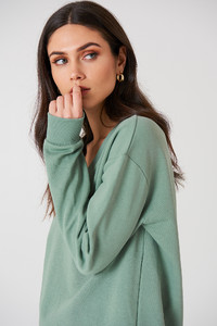 nakd_v_neck_basic_sweater_1044-000026-0783_04g.jpg
