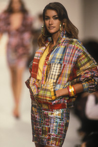 oscar-de-la-renta-ss-1992-6.thumb.jpg.e3eebe10e35ec29c153151b1d95bd7ec.jpg
