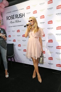 paris-hilton-her-new-perfume-promotion-in-sydney-11-30-2017-0.jpg