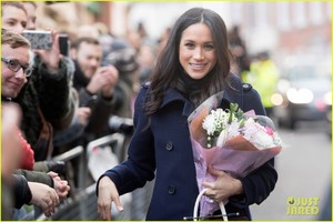 prince-harry-fiancee-meghan-markle-step-out-first-official-royal-public-engagement-together-01.jpg