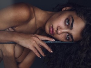 raven-lyn-9.thumb.jpg.87eb98d70de2cd4323d20a9befe5fc2f.jpg