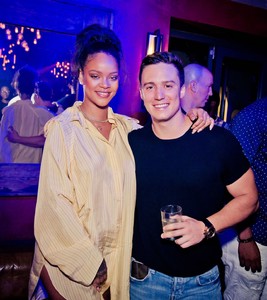 rihanna-rorrey-fenty-s-clothing-and-lifestyle-brand-party-in-barbados-7.jpg