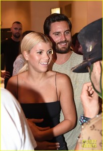 scott-disick-cuddles-up-to-girlfriend-sofia-richie-at-art-basel-event-10.jpg