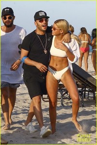 sofia-richie-rides-a-jet-ski-in-a-white-bikini-on-miami-beach-05.jpg