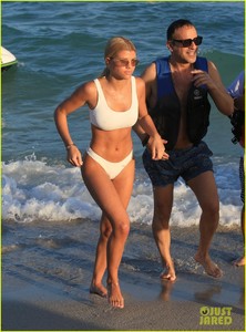 sofia-richie-rides-a-jet-ski-in-a-white-bikini-on-miami-beach-06.jpg