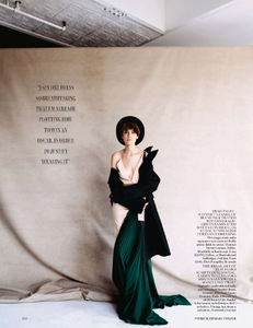 vogue-uk-2013-10-oct-3145.thumb.png.d42b3c57d044551656455e7a8ebc80ca.png