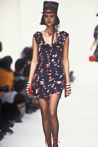 ysl-ss-1992-1.thumb.JPEG.f8b6ad32a52b7c3c9ffbbdda08e79718.JPEG