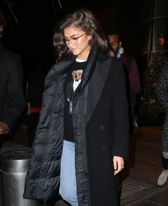 zendaya-fall-style-nyc-12-11-2017-3.jpg