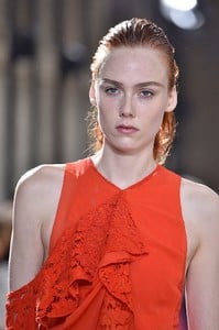 035-proenza-schouler-spring-2018-details.thumb.jpg.373703a0b34668eb7650843b49bcc725.jpg