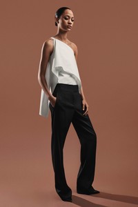 04-Narciso-Rodriguez-Pre-Fall-18.thumb.jpg.d3e14c6a03fdc9a1a901033d2e1d46e6.jpg