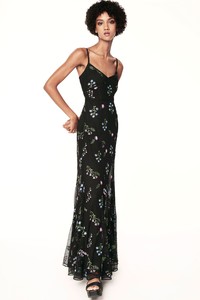 06-zac-posen-ss18.thumb.jpg.87b8291f04222026f66782643c83e49e.jpg