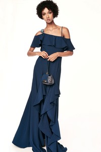 09-zac-posen-ss18.thumb.jpg.ee9875c9d0730432b1fa8c2bc5a0fab2.jpg