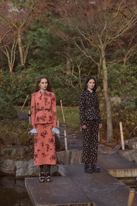 15-erdem-pre-fall-18.thumb.jpg.9cd23a0eebca07b080facf1f018ab4c1.jpg