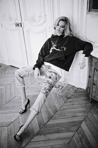 19-Redemption-Pre-Fall-2018.thumb.jpg.95669a43d10d846318059b7e9456273e.jpg