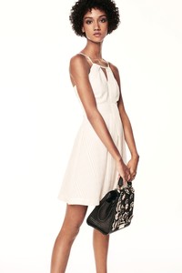 22-zac-posen-ss18.thumb.jpg.ddead38463e1b36dce8dc9532b62acdb.jpg
