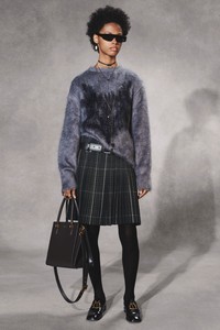 23-christian-dior-pre-fall-18.thumb.jpg.64b41daf42fb7a66fda6c4cf69ebd727.jpg