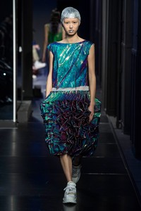 23-maison-margiela-ss-18.thumb.jpg.3d205129b3d773efc78a2a6e79d61b18.jpg