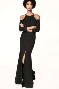 28-zac-posen-ss18.thumb.jpg.31fd9eb601669b88e3cdabda139a68bf.jpg