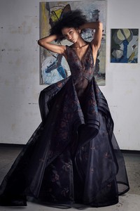 34-zac-posen-fall-17-rtw.thumb.jpg.efb0aa964f622297da02d3a462c872ba.jpg