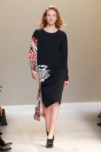 38-krizia-fall-2017.thumb.jpg.ee55fd53570dd23e8c3e49e8d20e4b4a.jpg