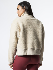 4-varley-daphne_pullover-outerwear-natural.jpg