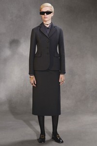 42-christian-dior-pre-fall-18.thumb.jpg.1acbe77287e204c395a9d10157b7e4f9.jpg