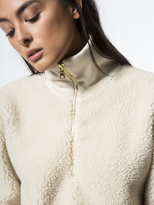 5-varley-daphne_pullover-outerwear-natural.jpg