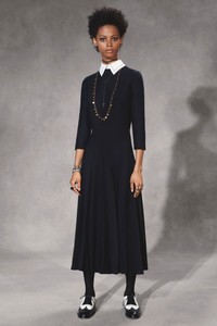 59-christian-dior-pre-fall-18.thumb.jpg.2e2dd96837397820c0b15a86c7f98793.jpg