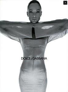 5a4eafa2196cf_Meisel_Dolce__Gabbana_Fall_Winter_98_99_02.thumb.png.2df03d9f1cf7da1f4df557249c4b95fb.png