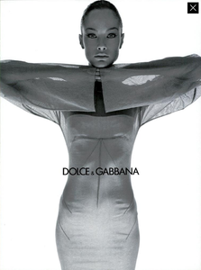 5a4eb00db1c5a_Meisel_Dolce__Gabbana_Fall_Winter_98_99_02.thumb.png.f22af0825012bfb1bb0148021e70d5e0.png