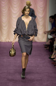 5a5782ea98716_CatharineMalandrinoSS2001NYFW5.thumb.jpg.b7d46bd92a8a48916ca2a1443c5bfc73.jpg