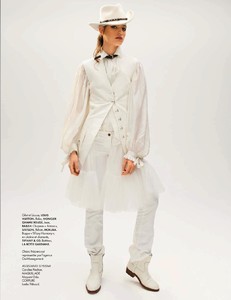 Elle - 12 au 18 Janvier 2018-page-022.jpg