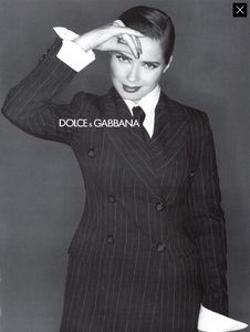 5a5e46d1db7b5_Comte_Dolce__Gabbana_Fall_Winter_94_95_08.thumb.png.3653f8d20fb04d7ad465f36c0c4426bf.png