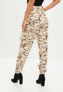 beige-camo-printed-cargo-pants.jpg 3.jpg