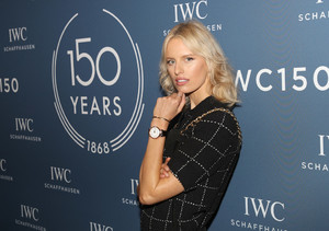 Karolina+Kurkova+IWC+Schaffhausen+SIHH+2018+asvYXVMEG0ax.jpg