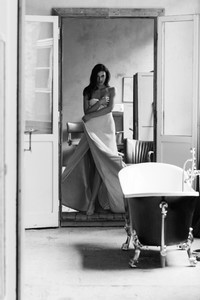 5a5f561b15717_MelaniePaul_J.KonradSchmidt_MatadorMag(16).thumb.jpg.bd5563d88e2e46d43445d63e8db202f9.jpg