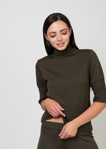 blouse-turtleneck- (3).jpg