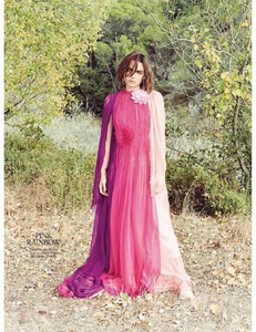 Glamour España - febrero 2018-page-009.jpg