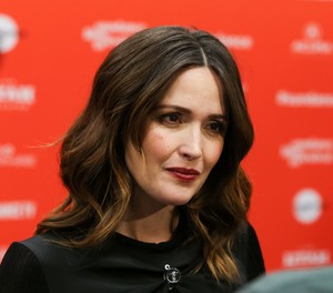  roseb200118BZNImage101.jpg