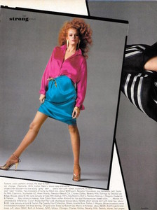 5a64e53d341a9_USVogueJanuary1982TheStrongPoints-.TheDifferenceInAccessoriesNowRichardAvedon03.thumb.jpeg.995eab910c4b43ed93e788afacb46701.jpeg