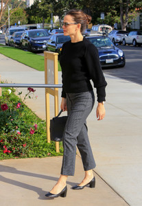 Jennifer+Garner+out+and+about+CVoTNu6hIwCx.jpg