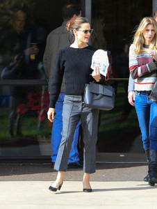 Jennifer+Garner+out+and+about+EUKCS3q3x06x.jpg